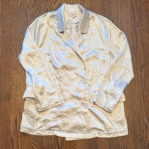 NEW YORK & COMPANY Light Cream  Satin Blazer